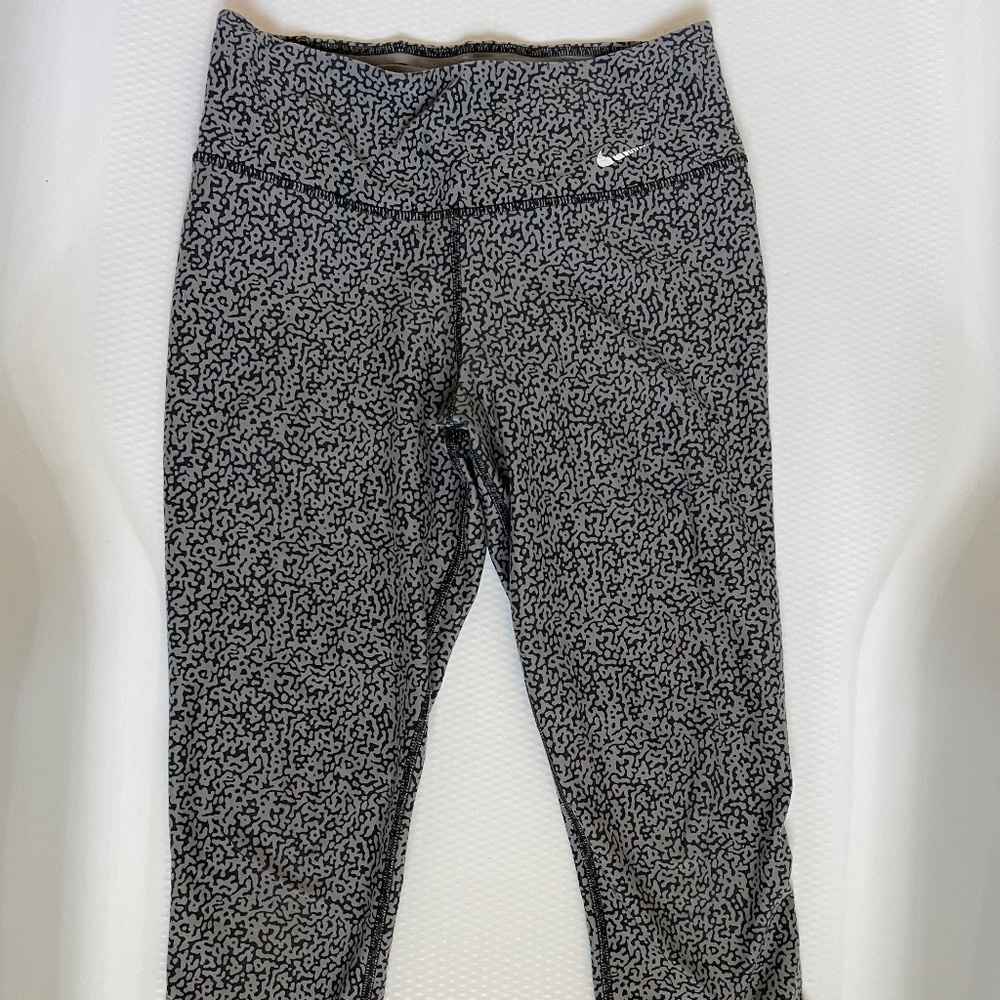 Dri-Fit Nike athletic yoga pants
